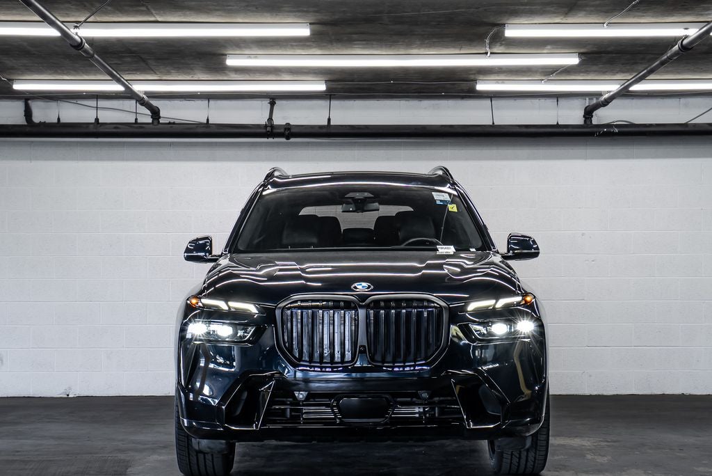 2023 BMW X7 xDrive40i M Sport Package