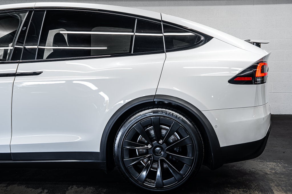 2022 Tesla Model X Plaid