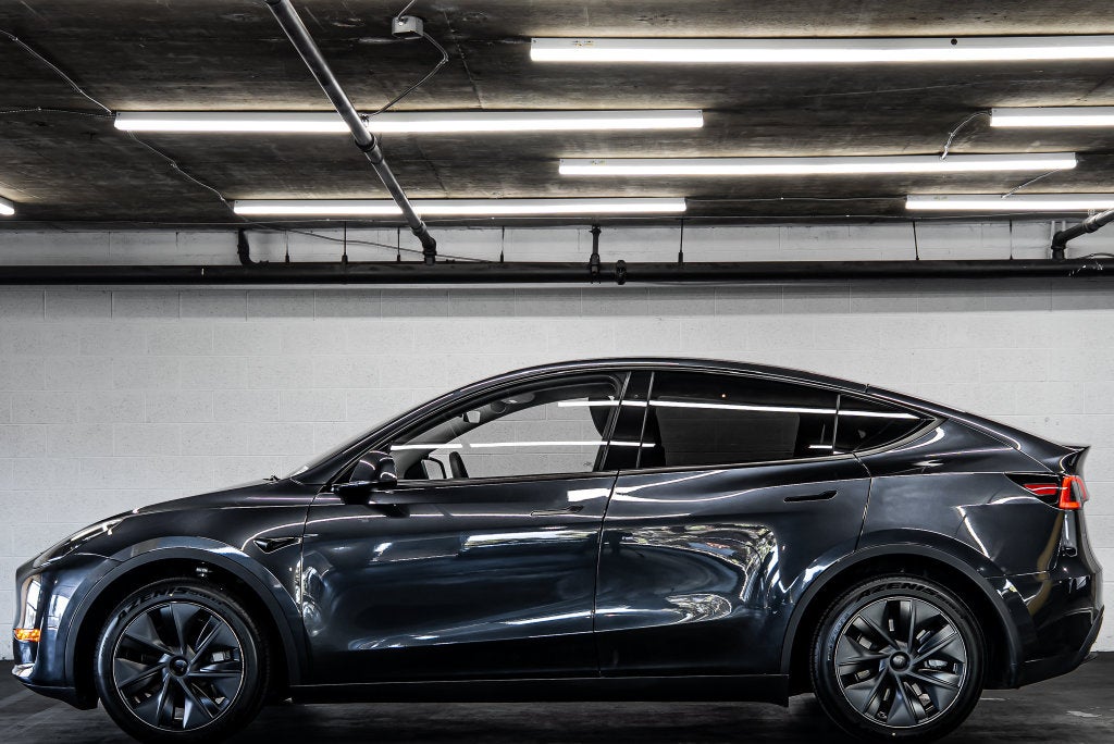 2025 Tesla Model Y Long Range