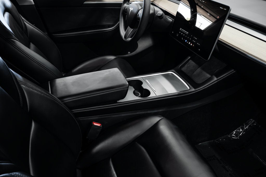 2025 Tesla Model Y Long Range