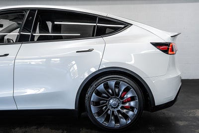 2023 Tesla Model Y Performance