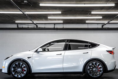 2023 Tesla Model Y Performance