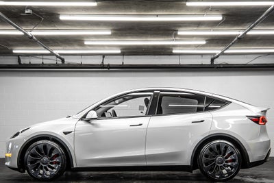 2023 Tesla Model Y Performance