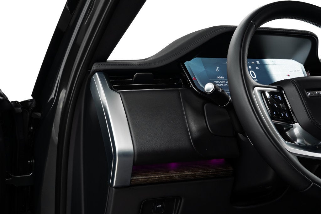 2025 Land Rover Range Rover SE LWB