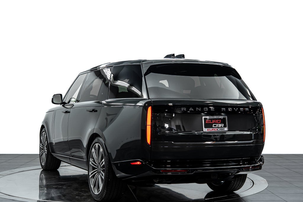 2025 Land Rover Range Rover SE LWB