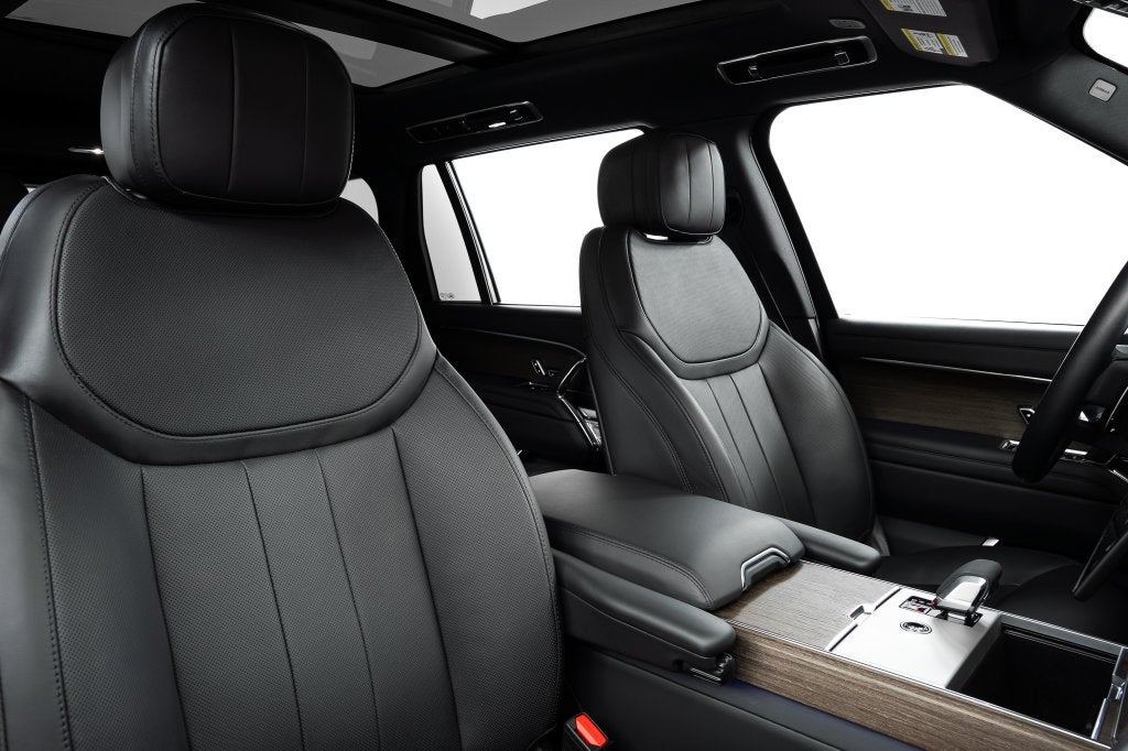 2025 Land Rover Range Rover SE LWB