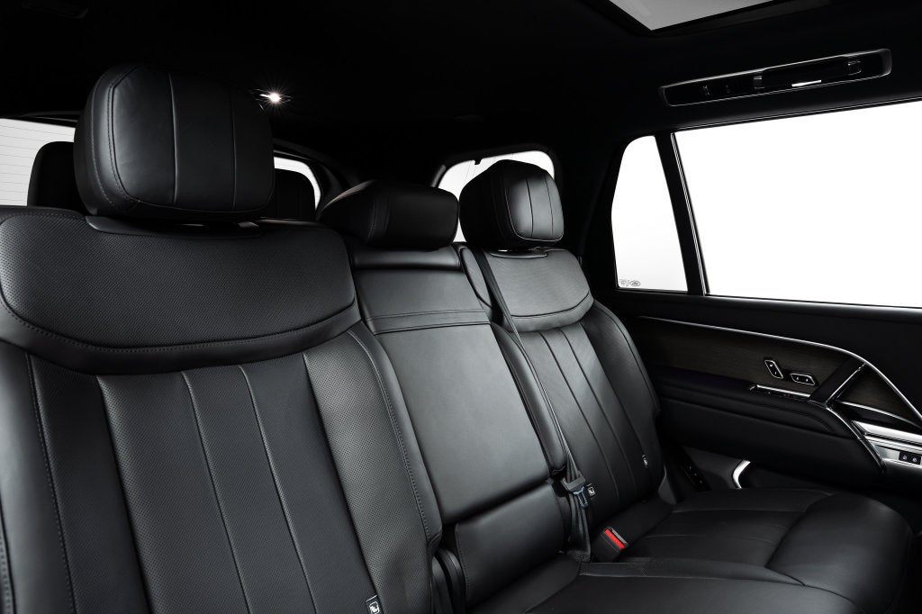 2025 Land Rover Range Rover SE LWB