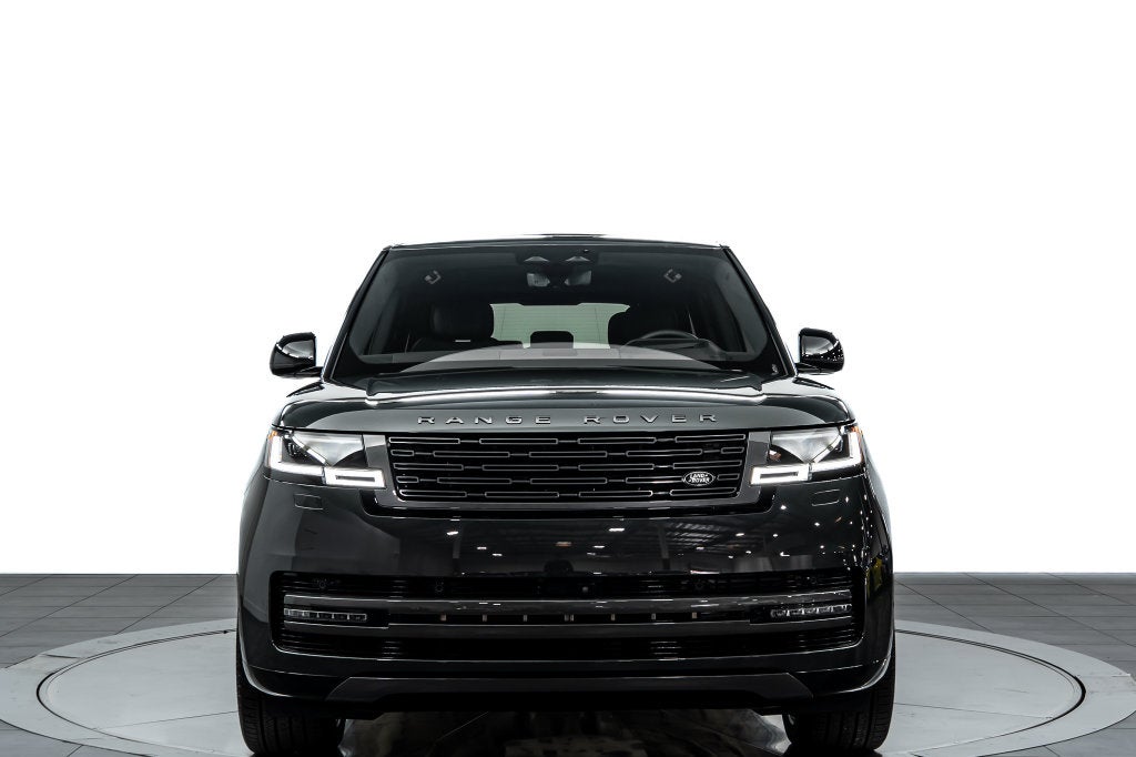 2025 Land Rover Range Rover SE LWB