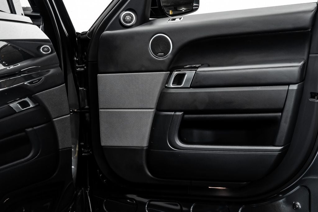 2021 Land Rover Range Rover Sport HSE Silver Edition