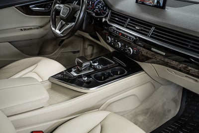 2019 Audi Q7 55 Premium Plus quattro
