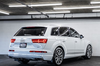 2019 Audi Q7 55 Premium Plus quattro