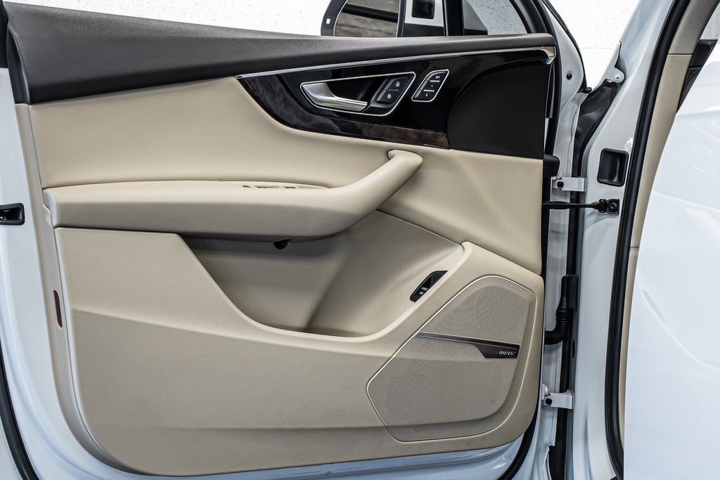 2019 Audi Q7 55 Premium Plus quattro