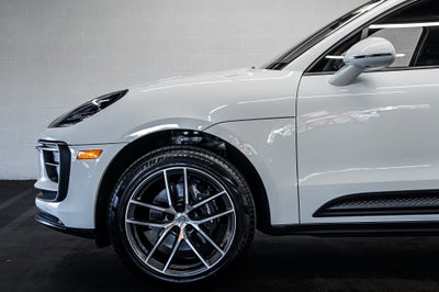 2024 Porsche Macan Base