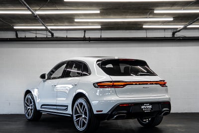 2024 Porsche Macan Base