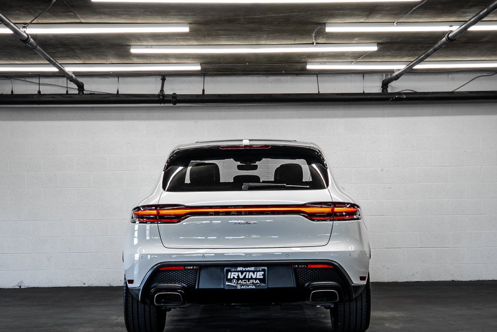 2024 Porsche Macan Base