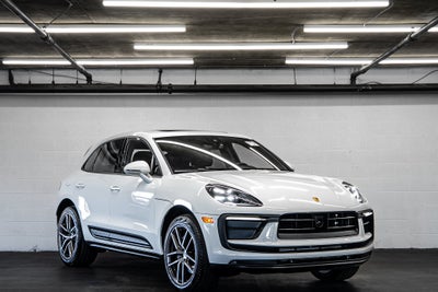 2024 Porsche Macan Base
