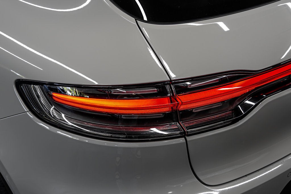 2021 Porsche Macan Base