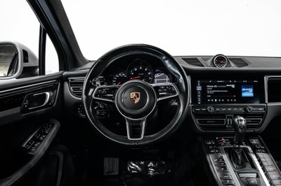 2021 Porsche Macan Base
