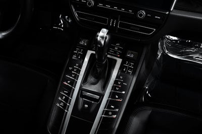 2021 Porsche Macan Base