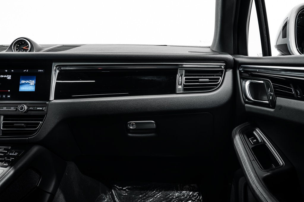 2021 Porsche Macan Base