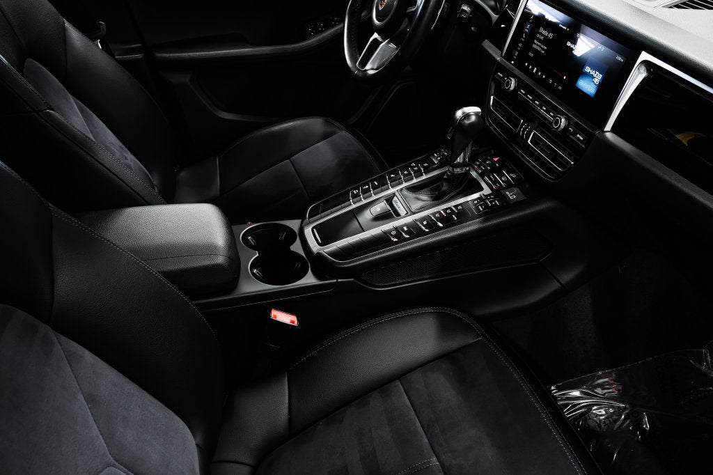 2021 Porsche Macan Base