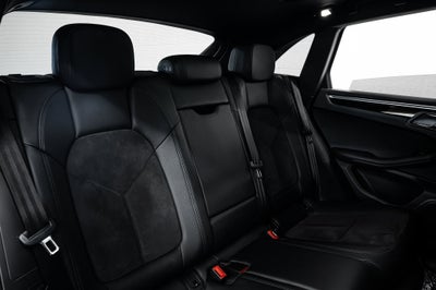2021 Porsche Macan Base