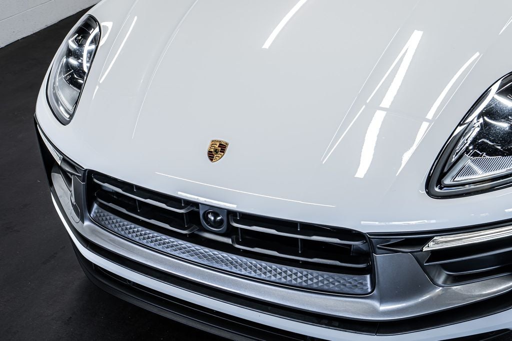 2024 Porsche Macan T