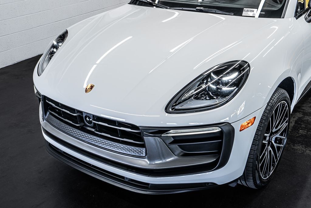 2024 Porsche Macan T