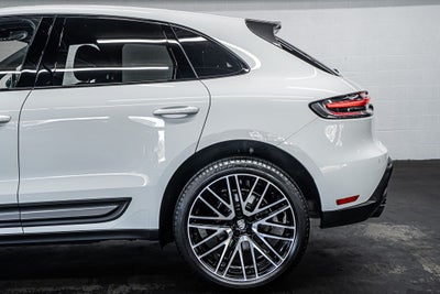 2024 Porsche Macan T