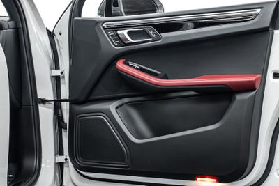 2024 Porsche Macan T