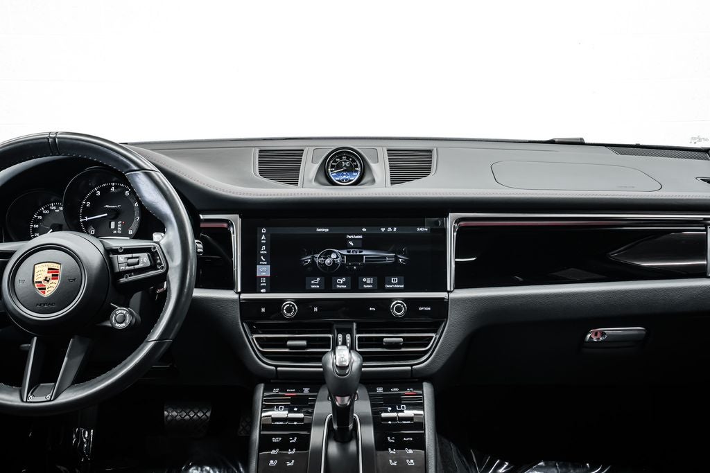 2024 Porsche Macan T