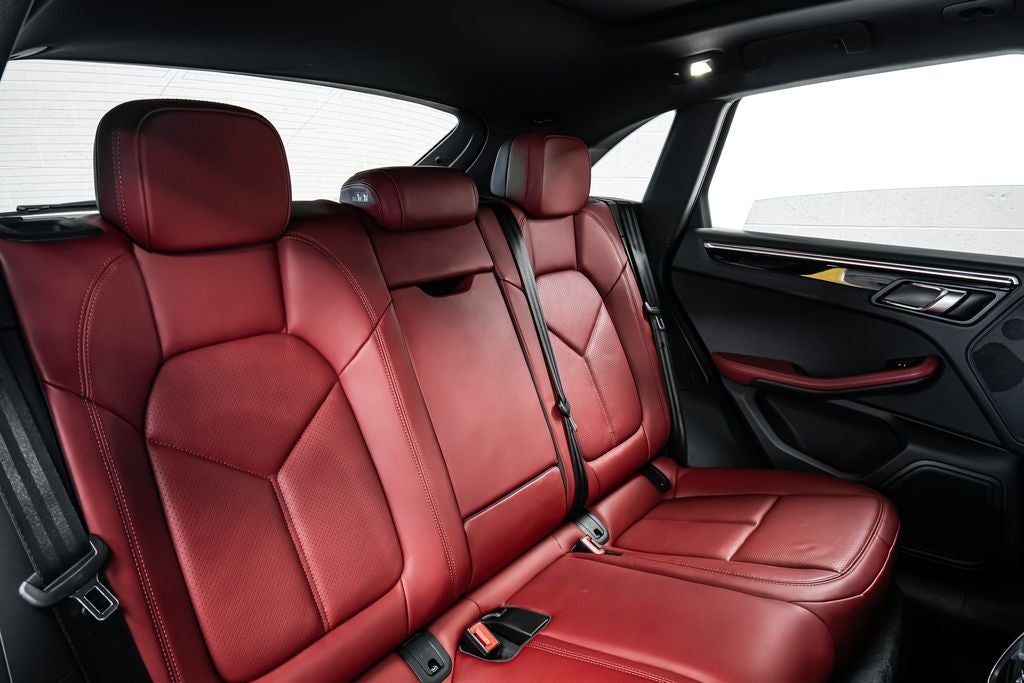 2024 Porsche Macan T