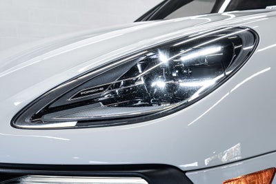 2024 Porsche Macan T