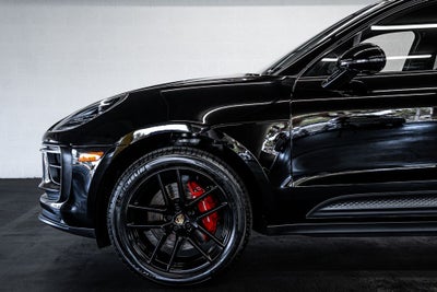 2022 Porsche Macan S