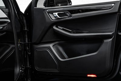 2022 Porsche Macan S