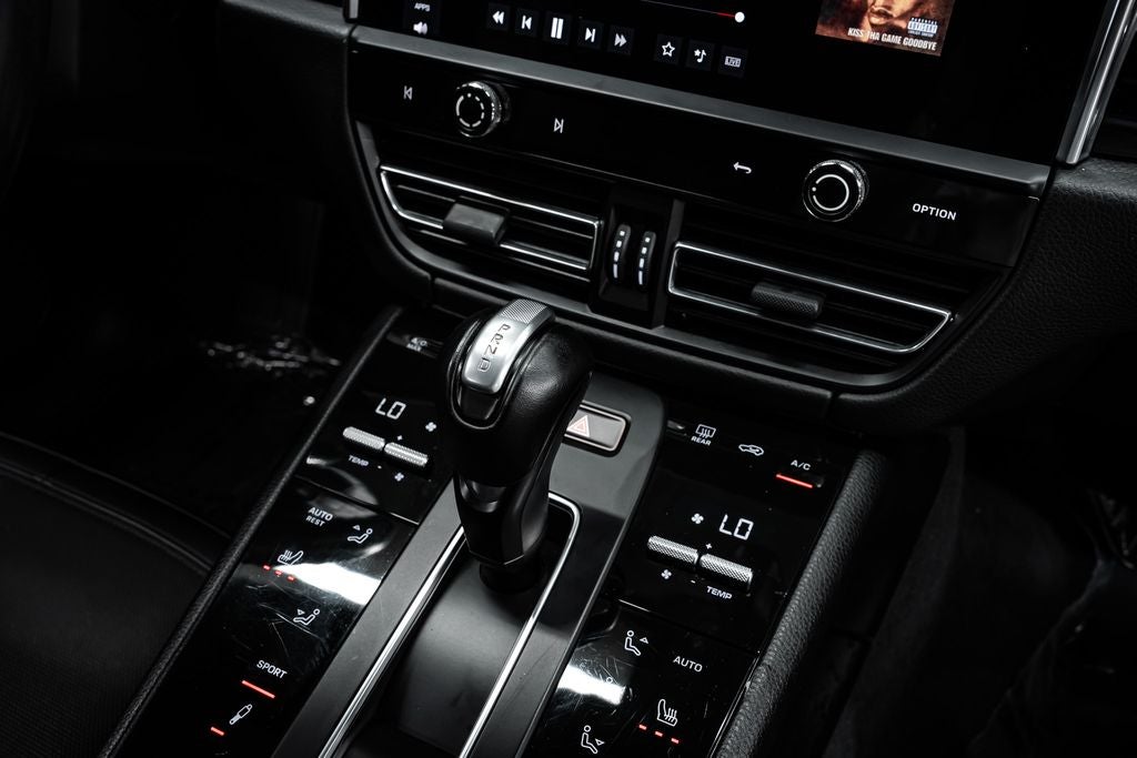 2022 Porsche Macan S