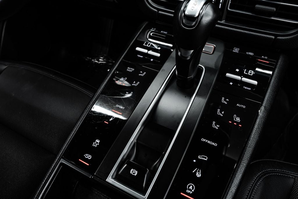 2022 Porsche Macan S