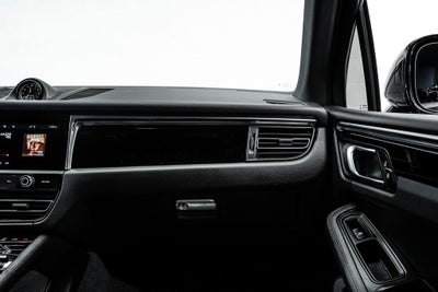 2022 Porsche Macan S