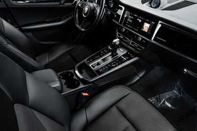 2022 Porsche Macan S