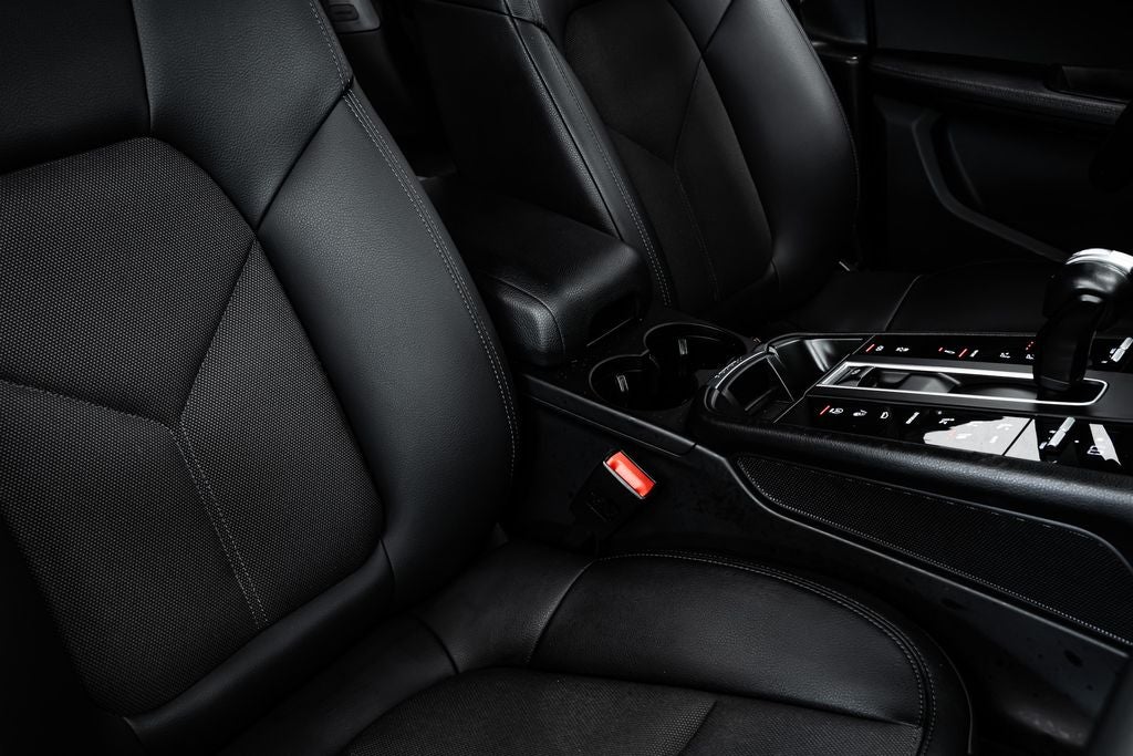 2022 Porsche Macan S