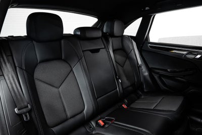 2022 Porsche Macan S