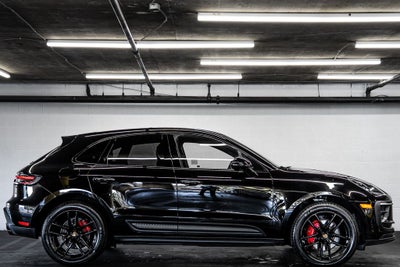 2022 Porsche Macan S
