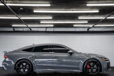 2025 Audi RS 7 performance 4.0T quattro