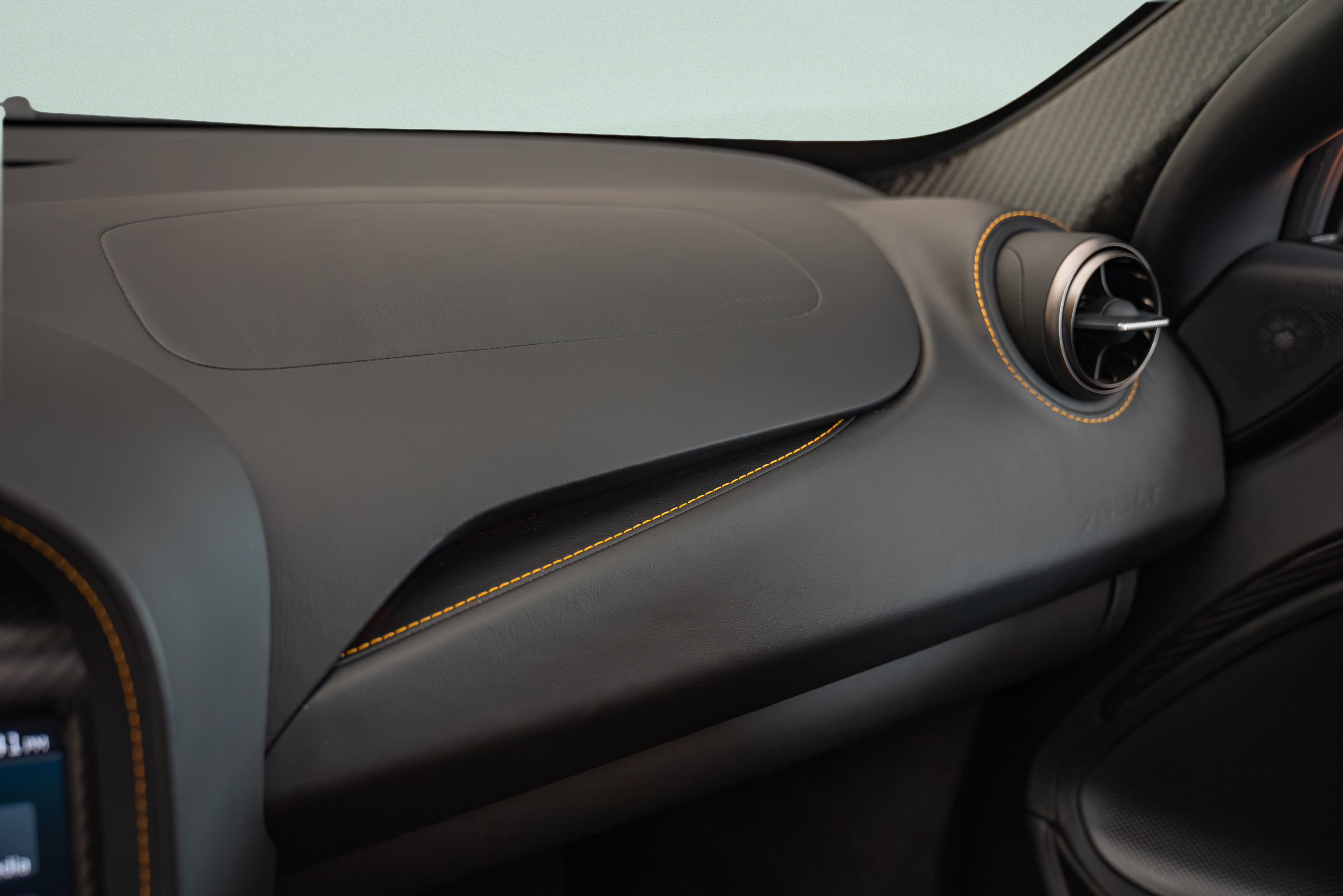 2021 McLaren 765LT Coupe