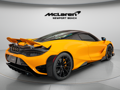 2021 McLaren 765LT Coupe