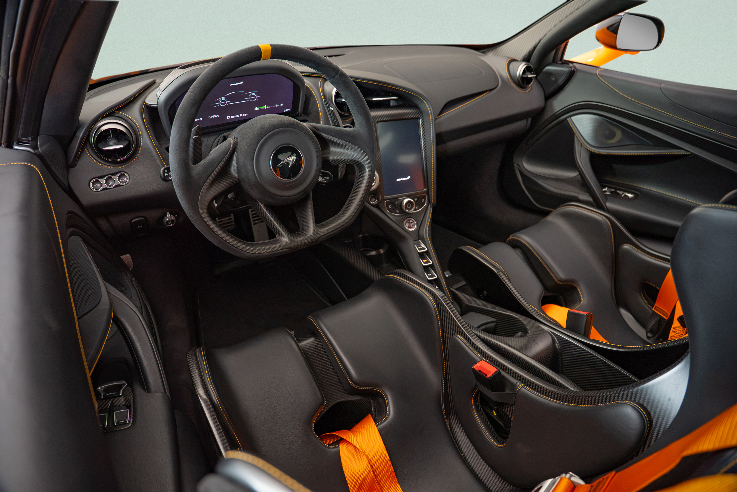 2021 McLaren 765LT Coupe