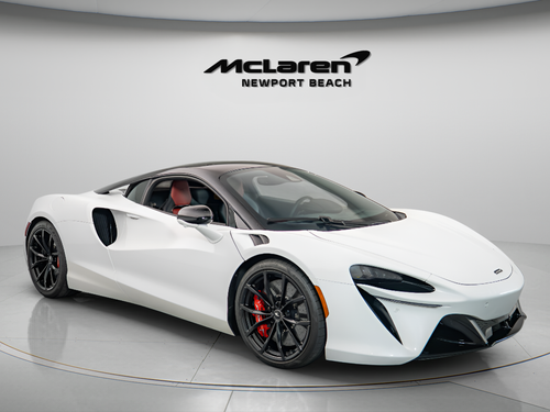 2023 McLaren Artura Coupe