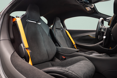 2023 McLaren Artura Base