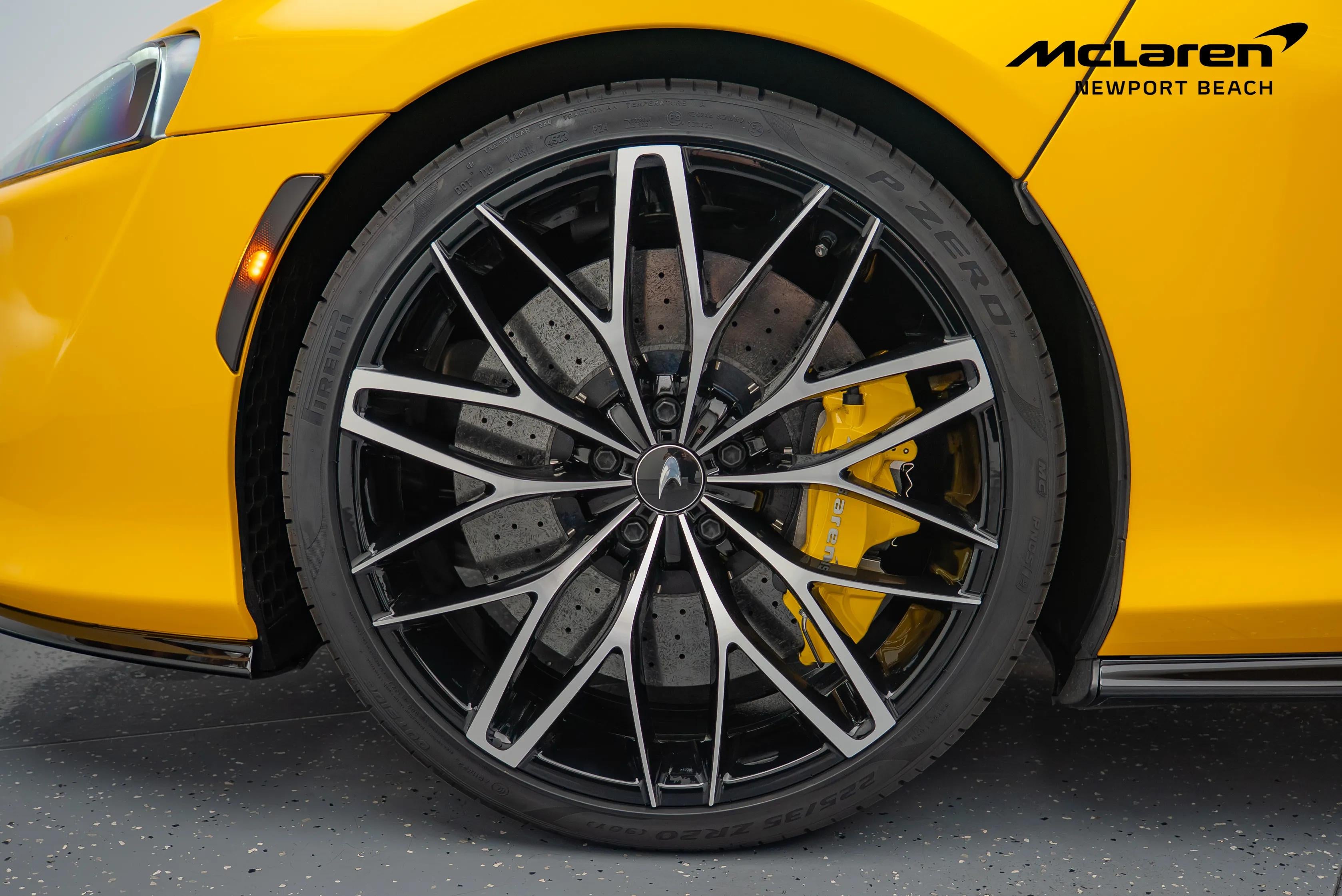 2025 McLaren GTS GTS