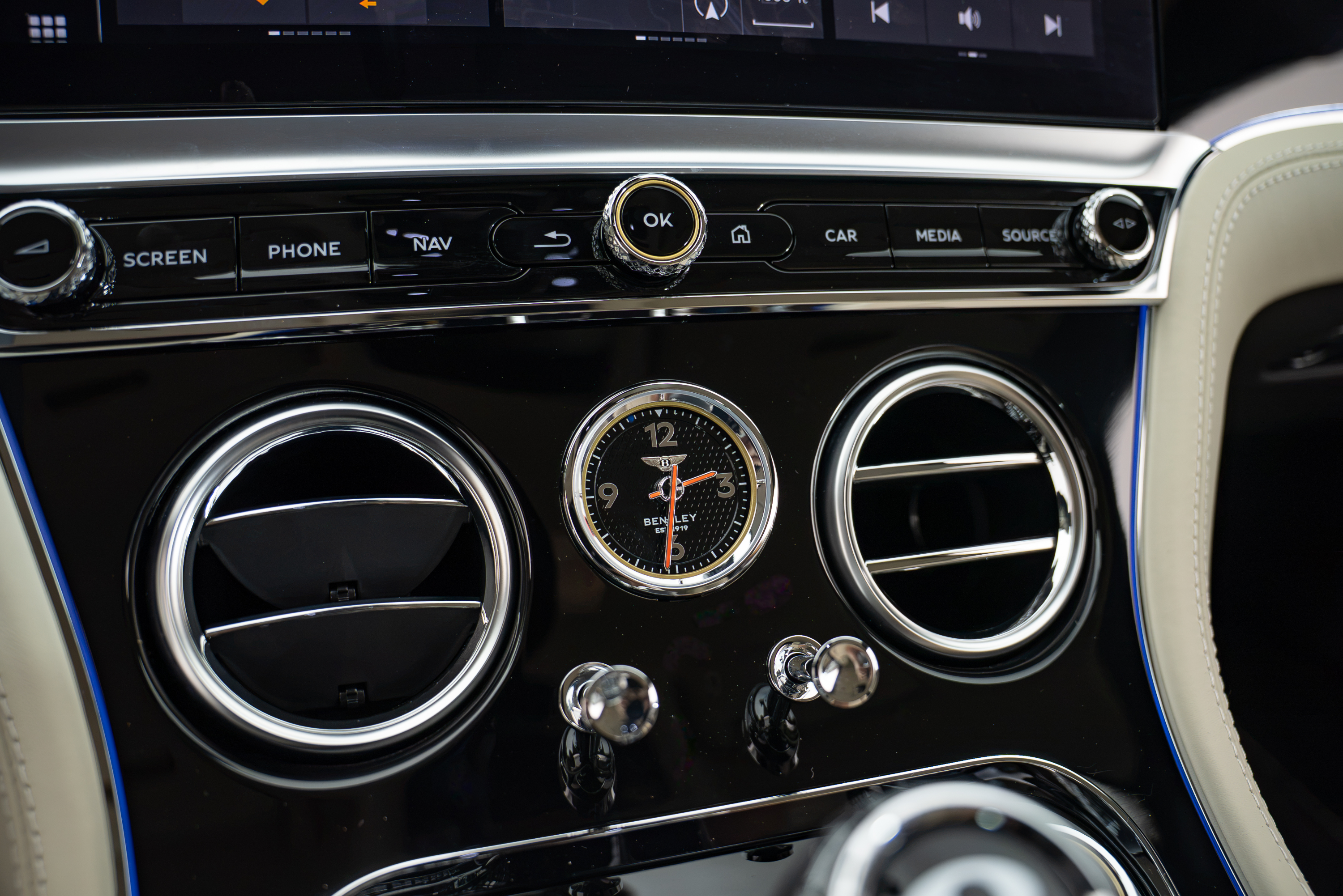 2022 Bentley Continental GT V8